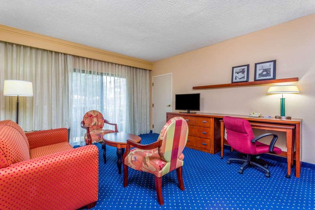 Comfort Inn Roswell-Dunwoody מראה חיצוני תמונה