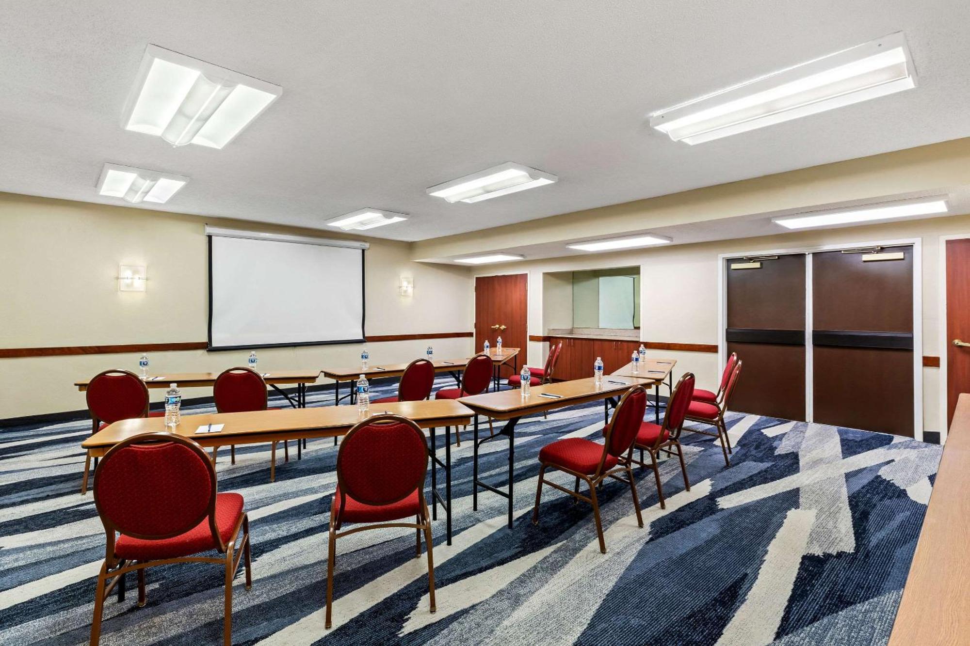 Comfort Inn Roswell-Dunwoody מראה חיצוני תמונה