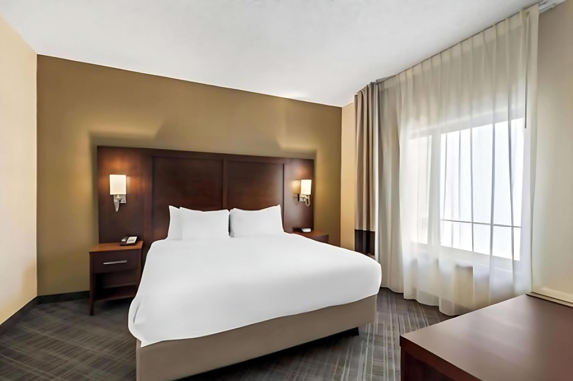 Comfort Inn Roswell-Dunwoody מראה חיצוני תמונה